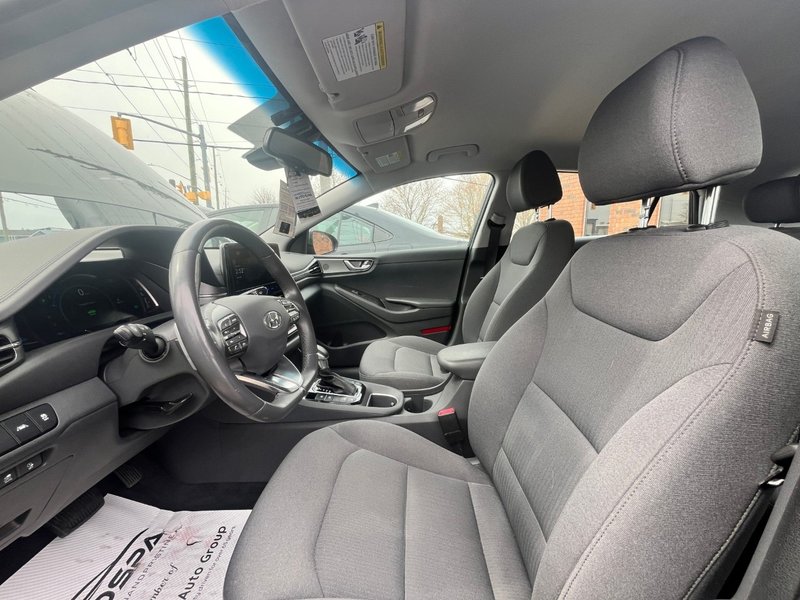 2020 Hyundai Ioniq Plug-In Hybrid Preferred ***MANAGER'S SPECIAL***