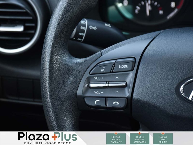 2019 Hyundai Kona Essential AWD / HEATED SEATS / 2 SETS OF TIRES