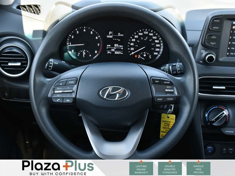 2019 Hyundai Kona Essential AWD / HEATED SEATS / 2 SETS OF TIRES