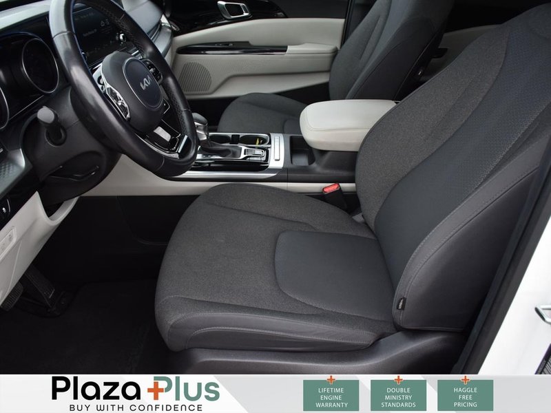 2024 Kia Carnival LX+