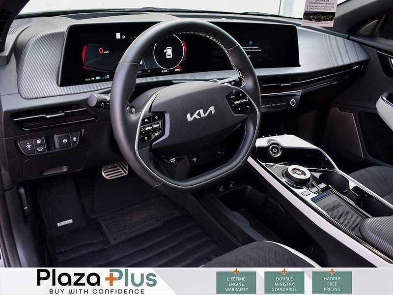 2024 Kia EV6 Land w/GT-Line Pkg 1 APPLE CARPLAY / ANDROID AUTO / HEATED SEATS