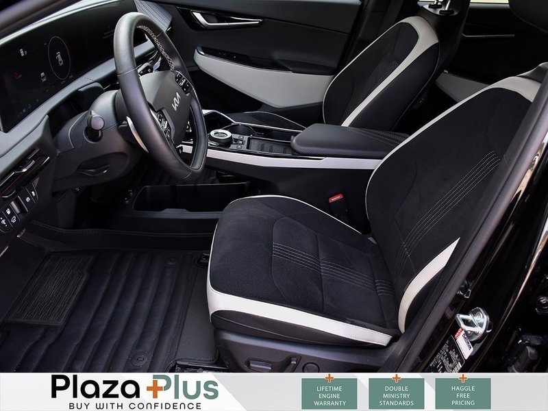 2024 Kia EV6 Land w/GT-Line Pkg 1 APPLE CARPLAY / ANDROID AUTO / HEATED SEATS