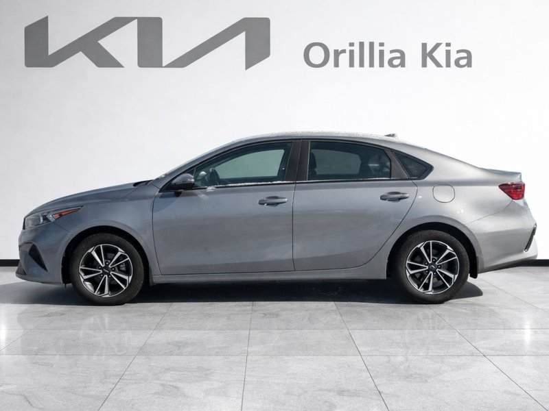 2023 Kia Forte EX APPLE CARPLAY / ANDROID AUTO / HEATED SEATS