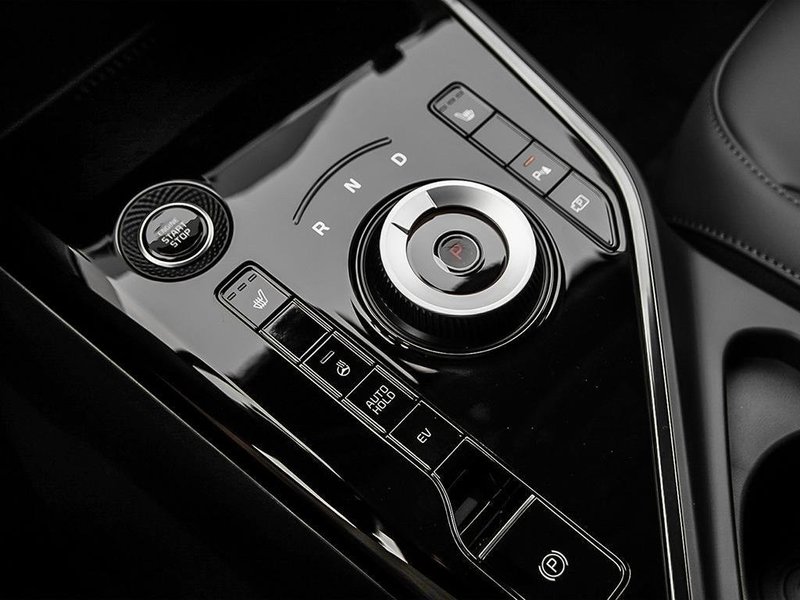 2025 Kia Niro Plug-In Hybrid