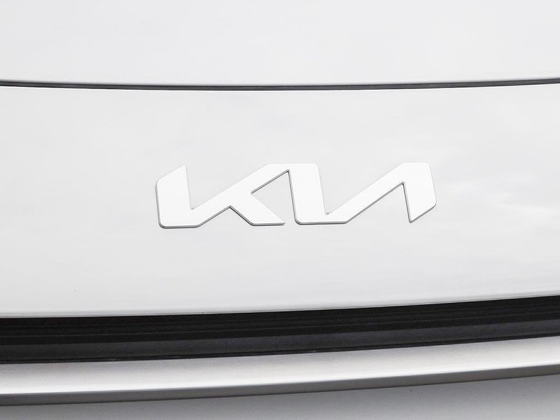 2025 Kia Niro Plug-In Hybrid