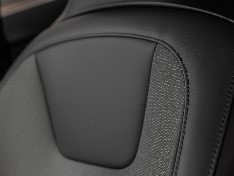 2025 Kia Niro Plug-In Hybrid