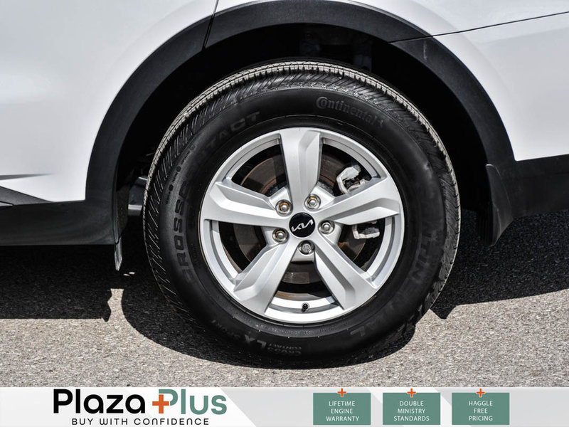 2024 Kia Sorento LX HEATED SEATS | 7 PASSENGER | APPLE CARPLAY