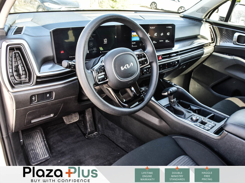2025 Kia Sorento LX 7 PASSENGER | HEATED SEATS | AWD