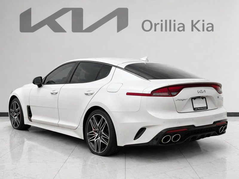 2023 Kia Stinger GT Limited MOONROOF | HEATED & VENTILATED LEATHER | CLEAN CARFAX