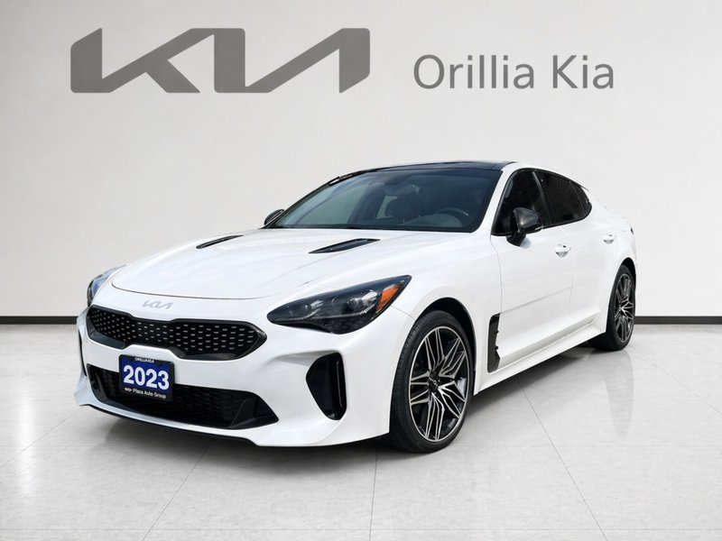 2023 Kia Stinger GT Limited MOONROOF | HEATED & VENTILATED LEATHER | CLEAN CARFAX