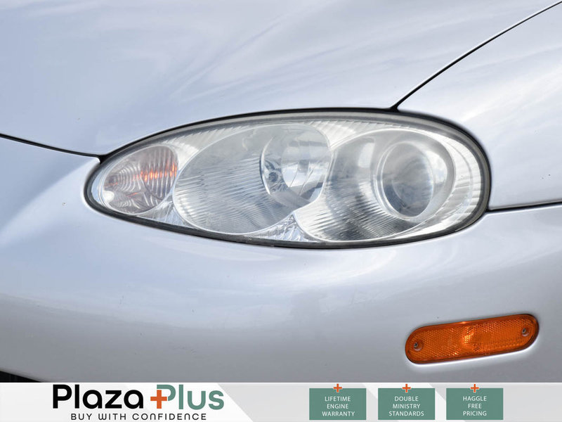 2004 Mazda MX-5 Miata Cloth REAR WHEEL DRIVE / CONVERTIBLE