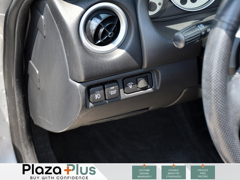 2004 Mazda MX-5 Miata Cloth REAR WHEEL DRIVE / CONVERTIBLE