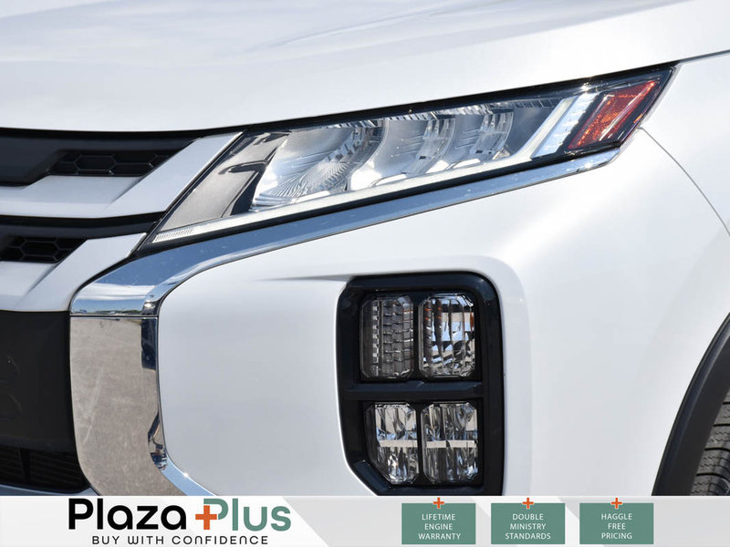 2023 Mitsubishi RVR SE APPLE CARPLAY / ANDROID AUTO / HEATED SEATS