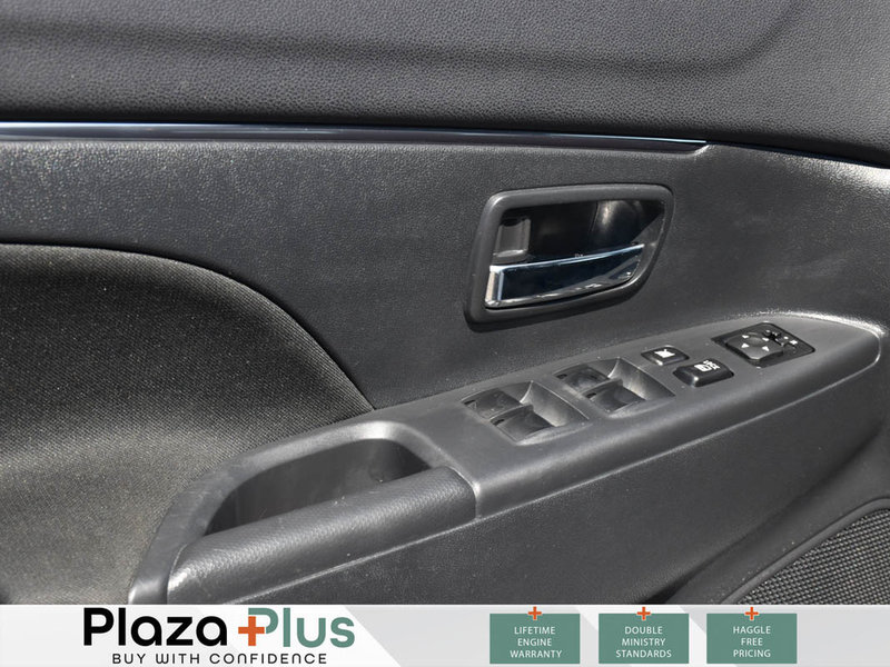 2023 Mitsubishi RVR SE APPLE CARPLAY / ANDROID AUTO / HEATED SEATS