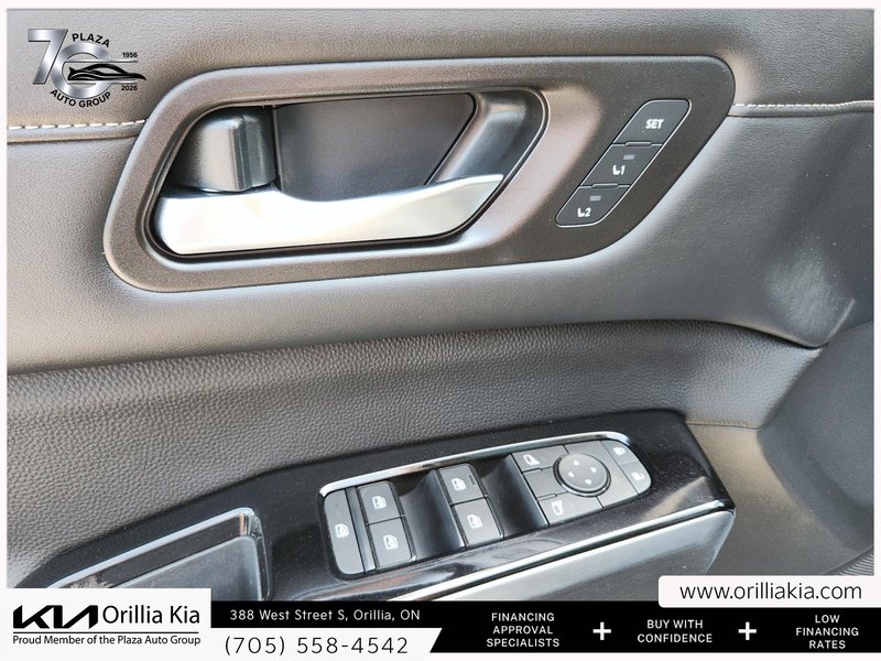 2023 Nissan Pathfinder SL ONE OWNER | CLEAN CARFAX | LEATHER