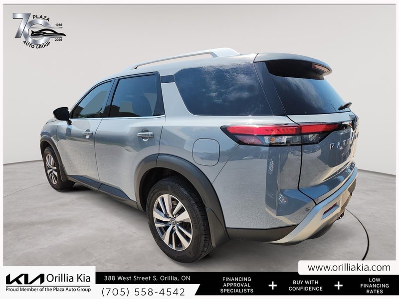 2023 Nissan Pathfinder SL ONE OWNER | CLEAN CARFAX | LEATHER