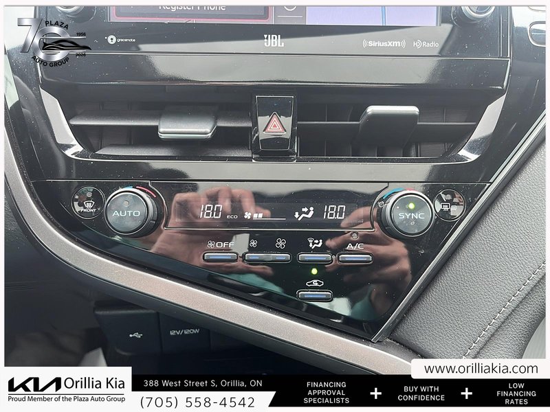 2021 Toyota Camry XLE LEATHER SEATS | HEATED SEATS | DUAL-ZONE CLIMATE CONTROL