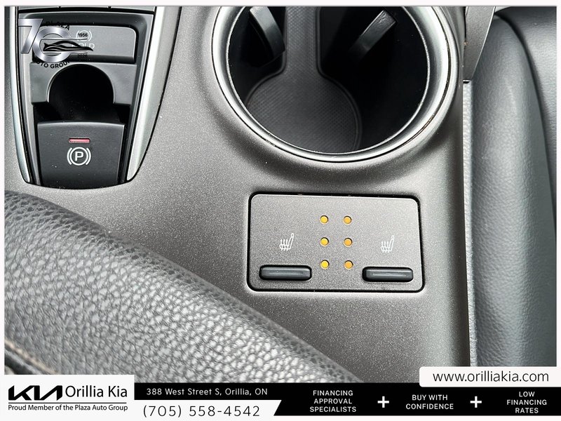 2021 Toyota Camry XLE LEATHER SEATS | HEATED SEATS | DUAL-ZONE CLIMATE CONTROL