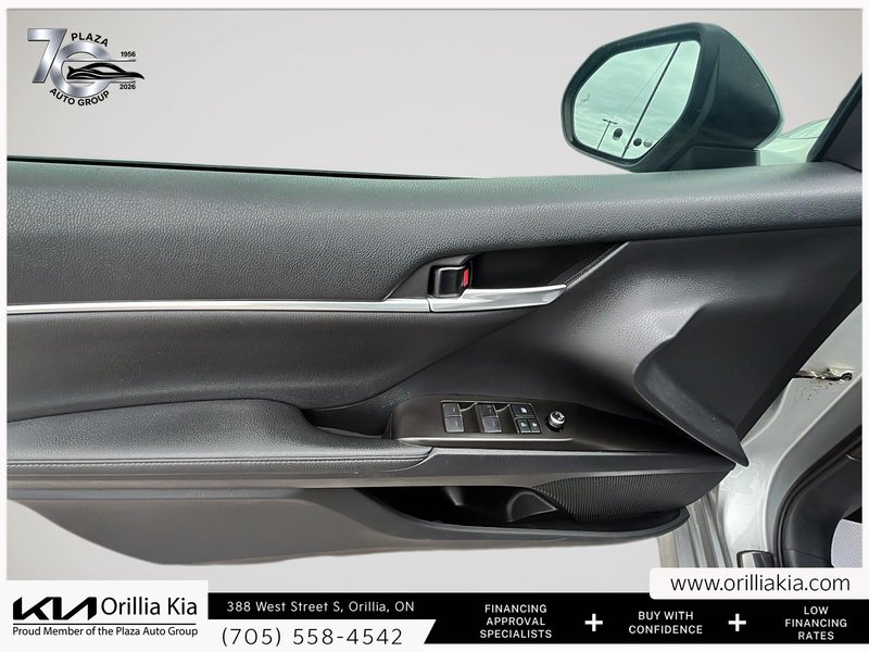 2021 Toyota Camry XLE LEATHER SEATS | HEATED SEATS | DUAL-ZONE CLIMATE CONTROL