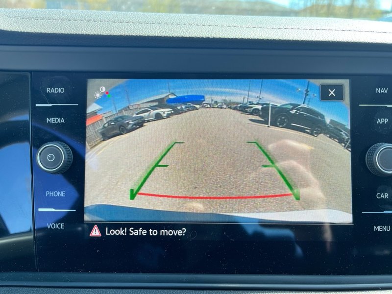 2023 Volkswagen Jetta Highline HEATED LEATHER SEATS | WIRELESS CHARGER | 2 SETS OF TIRES