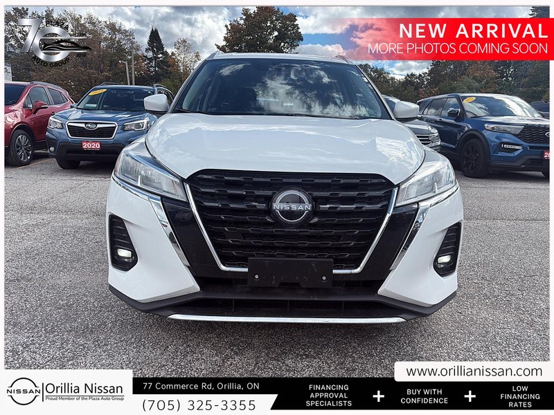 2025 Nissan Kicks Play SV SV