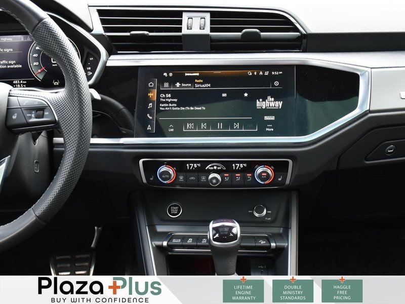 2024 Audi Q3 Technik LIKE NEW! | SONSO AUDIO | PANO SUNROOF | TRAILER HITCH!