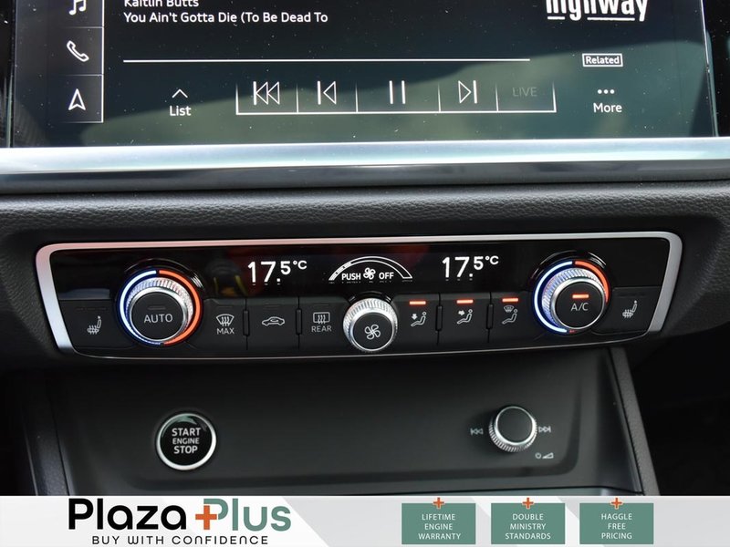 2024 Audi Q3 Technik LIKE NEW! | SONSO AUDIO | PANO SUNROOF | TRAILER HITCH!