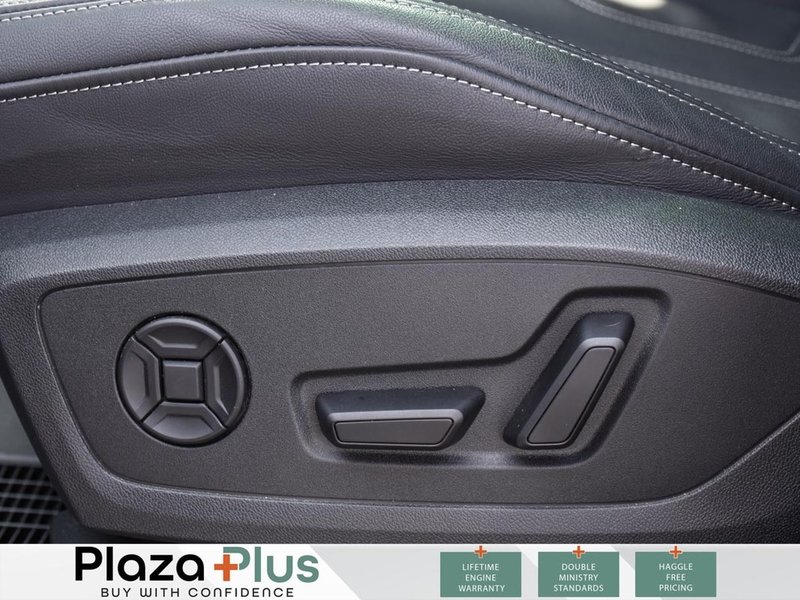 2024 Audi Q3 Technik LIKE NEW! | SONSO AUDIO | PANO SUNROOF | TRAILER HITCH!