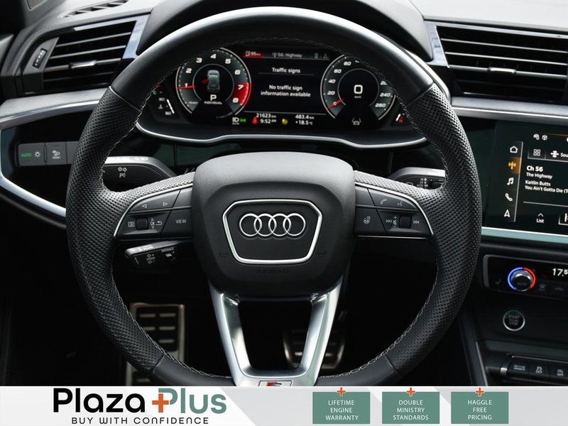 2024 Audi Q3 Technik LIKE NEW! | SONSO AUDIO | PANO SUNROOF | TRAILER HITCH!
