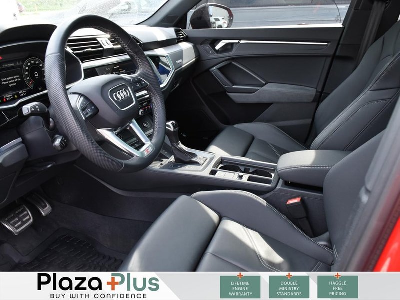 2024 Audi Q3 Technik LIKE NEW! | SONSO AUDIO | PANO SUNROOF | TRAILER HITCH!