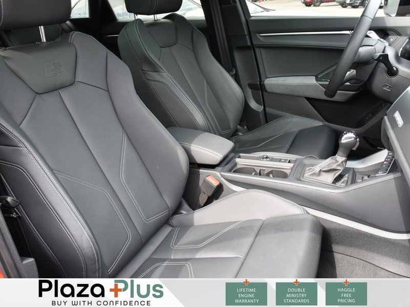2024 Audi Q3 Technik LIKE NEW! | SONSO AUDIO | PANO SUNROOF | TRAILER HITCH!