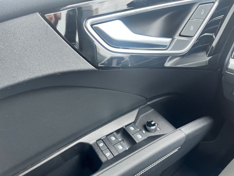 2023 Audi Q4 e-tron BASE