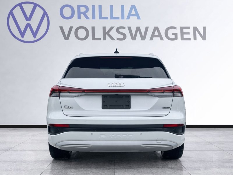 2023 Audi Q4 e-tron BASE