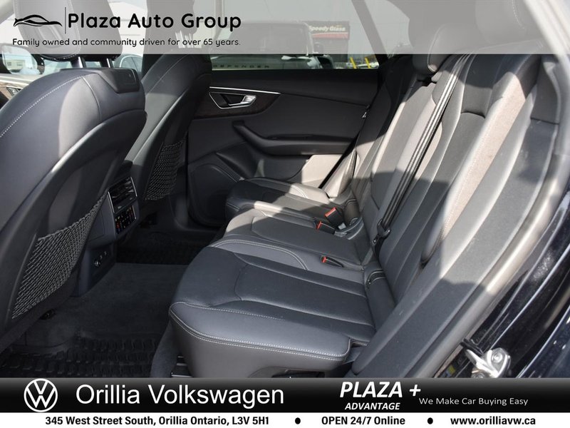 2021 Audi Q8 PROGRESSIV BLACK OPTICS PACKAGE| ADAPTIVE CRUISE CONTROL | QUATTRO AWD | HEATED + VENTILATED LEATHER SEATS