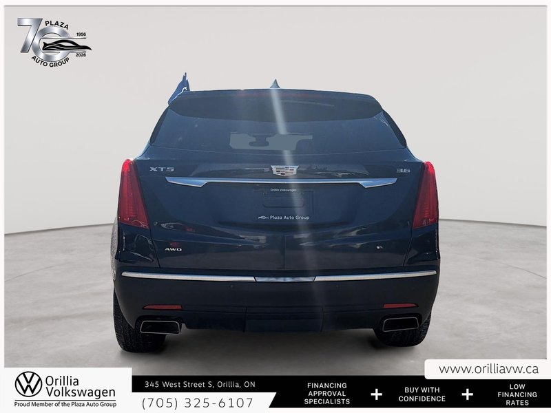 2017 Cadillac XT5 Premium Luxury AWD Panoramic Roof | Trailering Package | Driver Awareness
