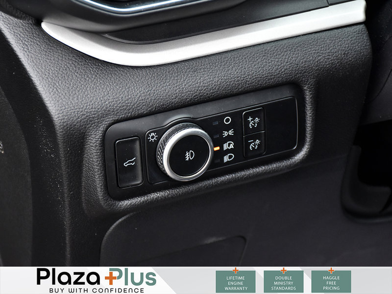 2023 Ford Explorer XLT One Owner l Clean Carfax l 3rd Row Seats