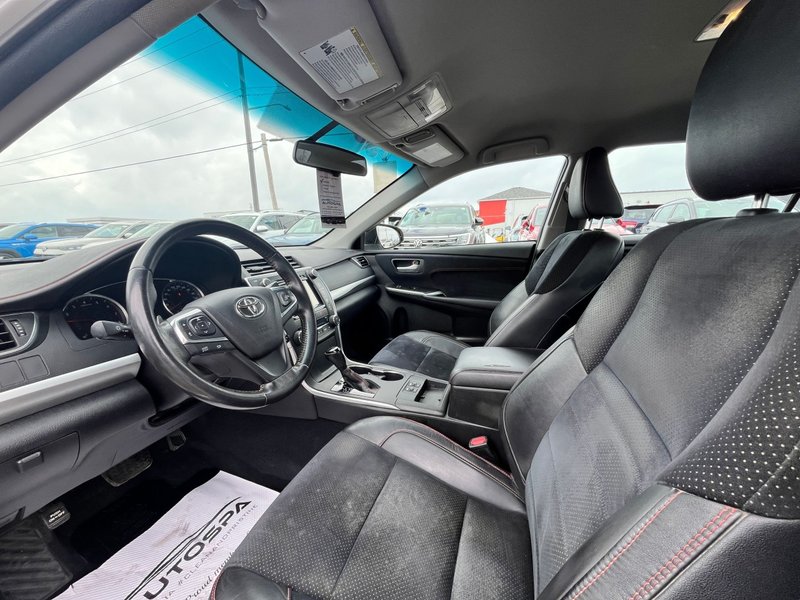 2017 Toyota Camry SE