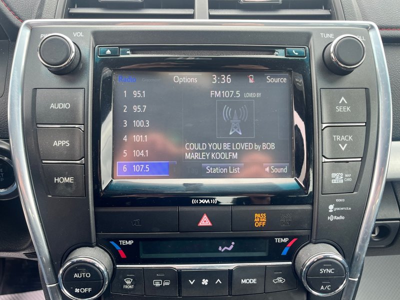 2017 Toyota Camry SE