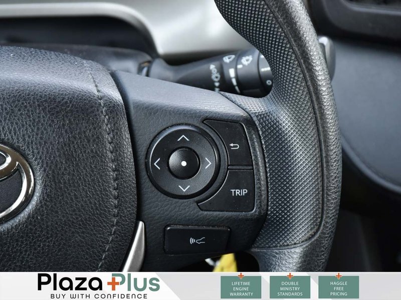 2018 Toyota RAV4 LE ONE OWNER LOW KM! | GREAT CONDITION | HEATED SEATS
