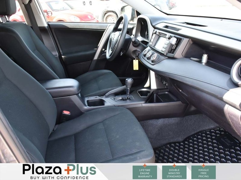 2018 Toyota RAV4 LE ONE OWNER LOW KM! | GREAT CONDITION | HEATED SEATS
