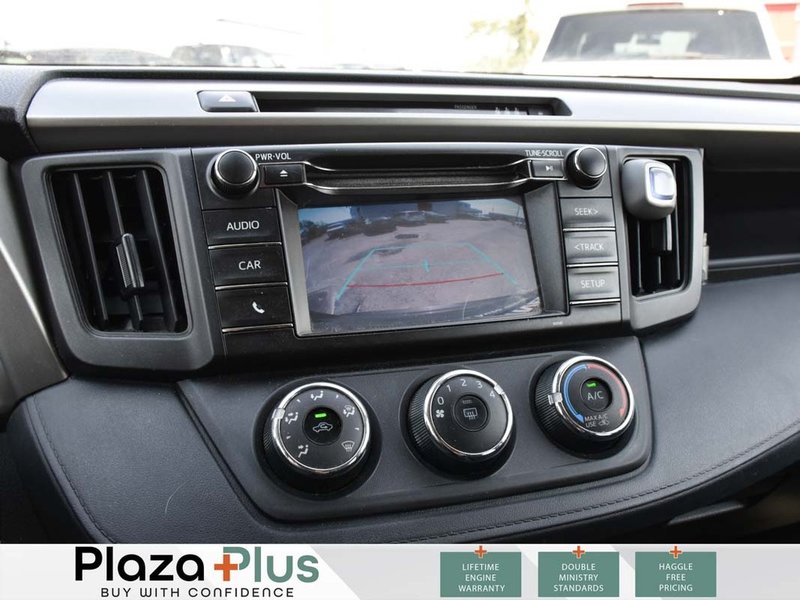 2018 Toyota RAV4 LE ONE OWNER LOW KM! | GREAT CONDITION | HEATED SEATS