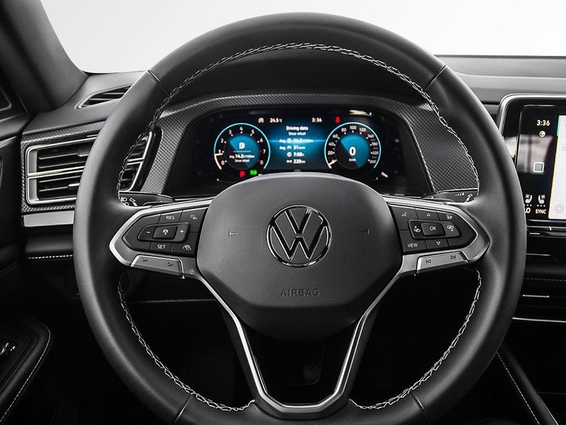 2025 Volkswagen Atlas Cross Sport Highline Black Wheel Package / Oryx White Pearl