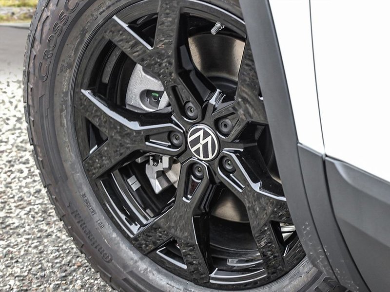 2025 Volkswagen Atlas Peak Edition No Options / Pure White