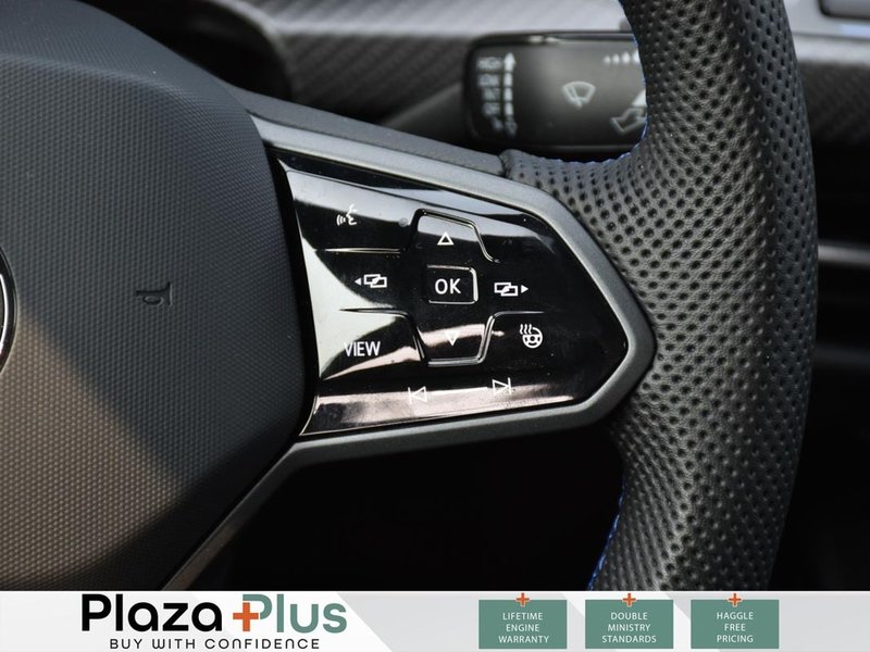 2024 Volkswagen Golf R BASE CPO | MANUAL! | LOW KM | 4MOTION AWD | SUNROOF | HEATED + VENTILATED SEATS