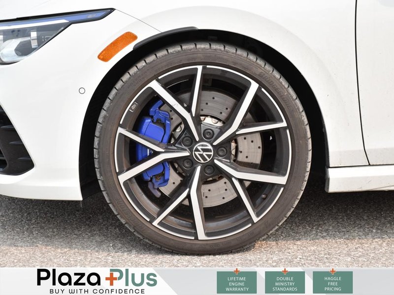 2024 Volkswagen Golf R BASE CPO | MANUAL! | LOW KM | 4MOTION AWD | SUNROOF | HEATED + VENTILATED SEATS
