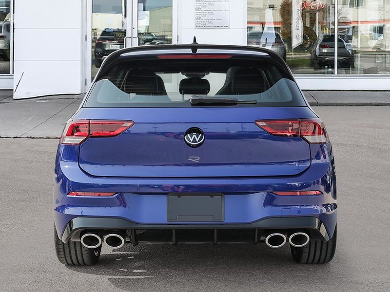 2024 Volkswagen Golf R BASE