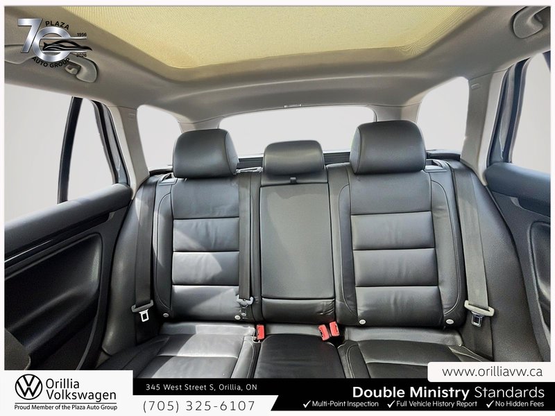 2014 Volkswagen Golf Wagon Comfortline Steering Audio Controls | Leatherette Seats
