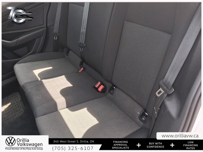 2019 Volkswagen Jetta Comfortline heated front seats | Apple CarPlay and Android Auto