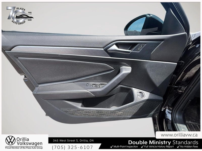 2024 Volkswagen Jetta Comfortline Tinted windows | Clear Hood Protection