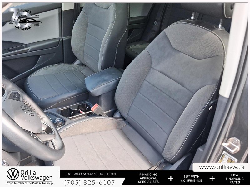 2022 Volkswagen Taos Comfortline Push-Button Start | Wireless phone charging
